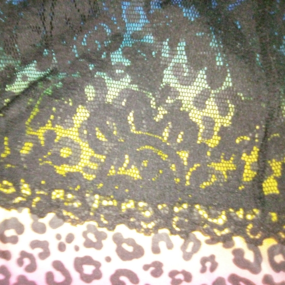 VS Lace Teddy - Picture 5 of 13